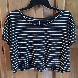 Tresics Sz M Gray+White Crop Top